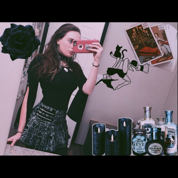 Meet the posher - Picture 3 of 8